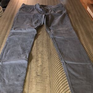 Tommy Bahama Brushed Cotton Spandex 5 Pockets Jeans 👖 in Neutral Gray. Comfy!